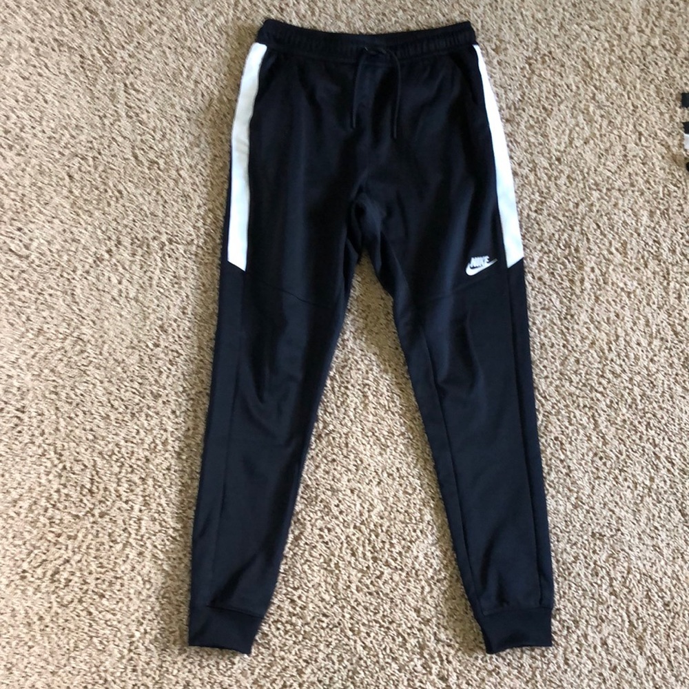 Nike Men’s Joggers SIZE S